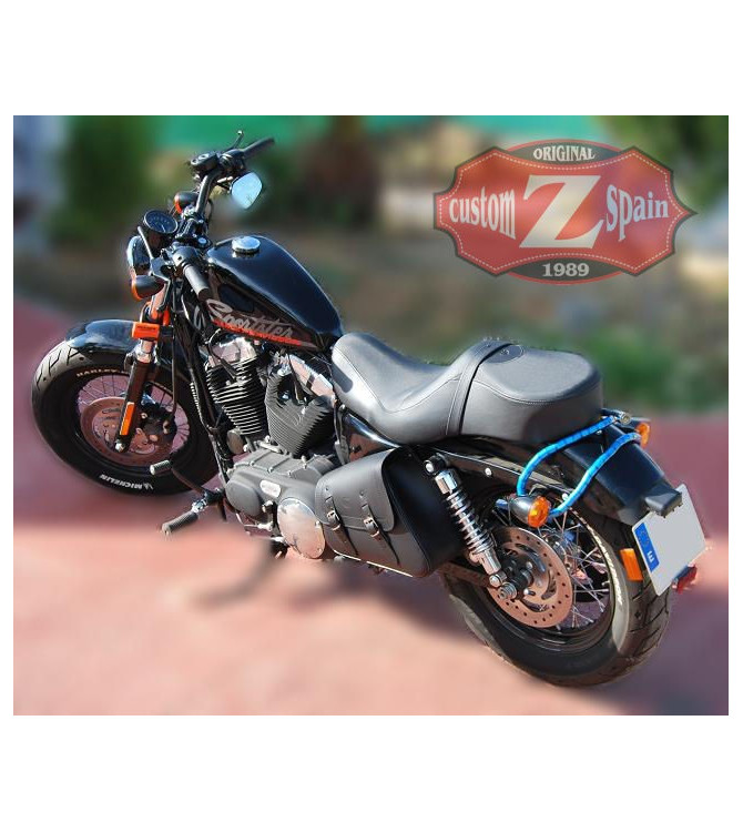 Alforja de basculante para Sportsters Harley Davidson mod, LEGION color cuero