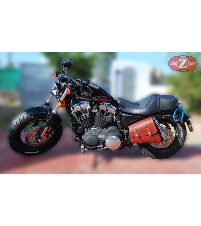 Alforja de basculante para Sportsters Harley Davidson mod, LEGION color cuero