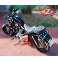 Alforja de basculante para Sportsters Harley Davidson mod, LEGION color cuero