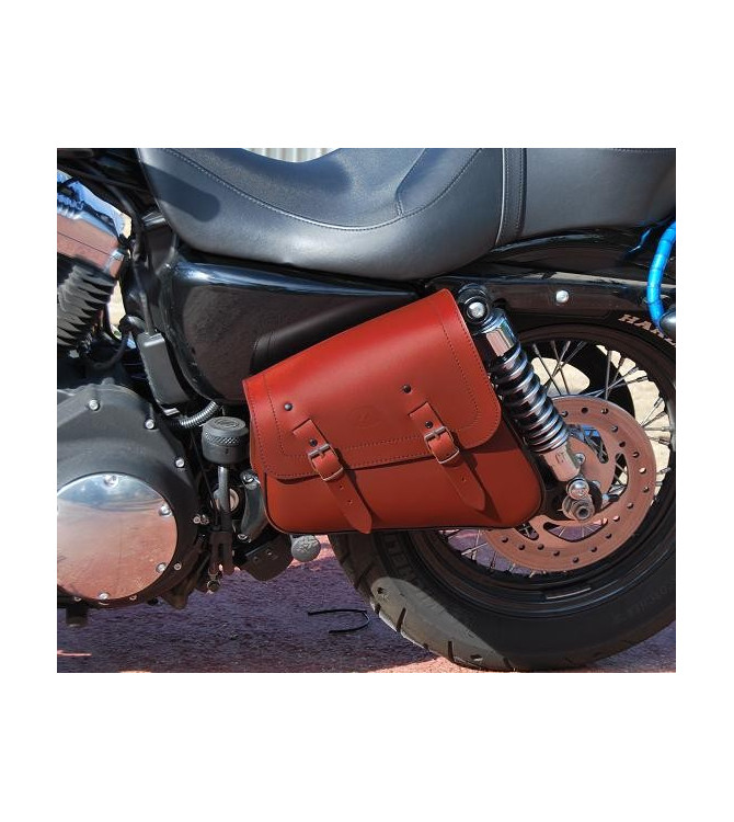 Alforja de basculante para Sportsters Harley Davidson mod, LEGION color cuero