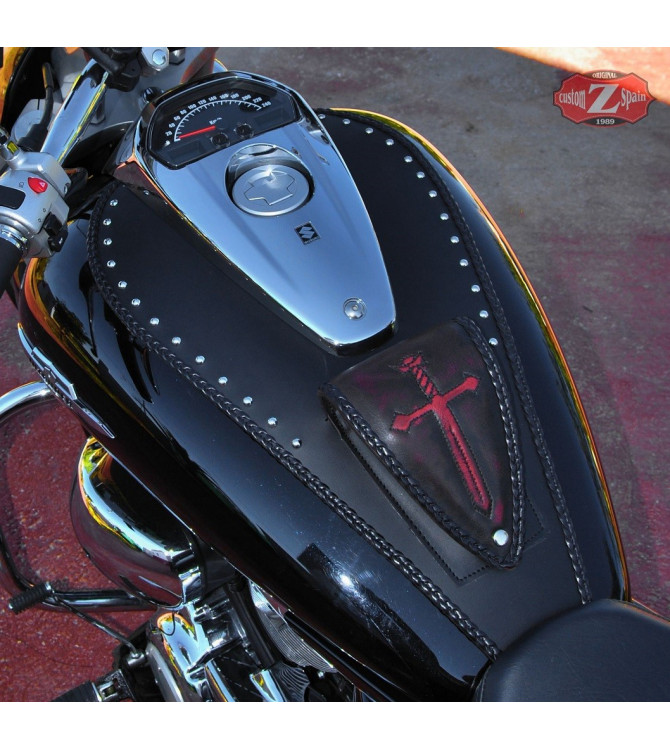 Corbata de deposito para Suzuki Intruder M1800R  Especifico Celtic