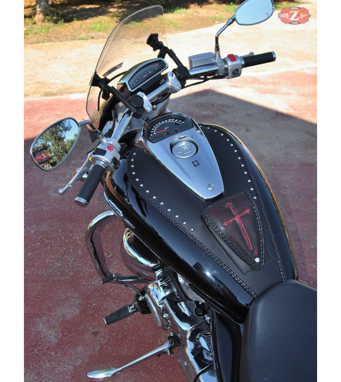 Corbata de deposito para Suzuki Intruder M1800R  Especifico Celtic