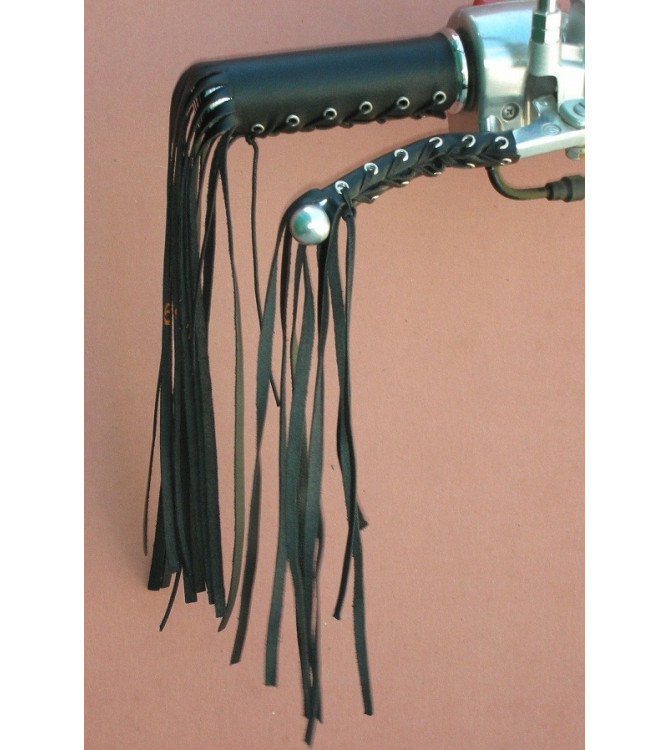 Juego de Puños y Manetas con Flecos