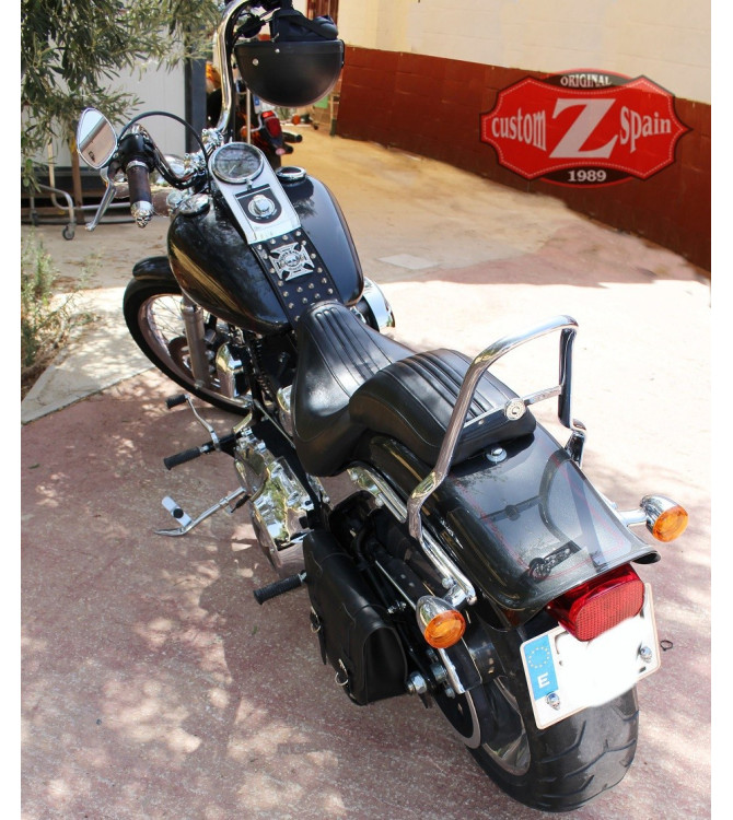 Lateral to FXSTC Softail Custom saddlebag. mod, HERCULES Single-Swingarm Bag