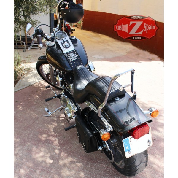 swing arm saddlebag for softail