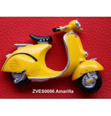 reproducción scooter magnética vespa